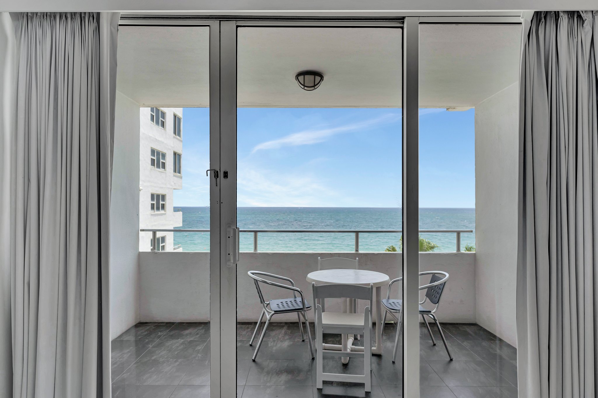Ocean-facing terrace area in the Signature Room